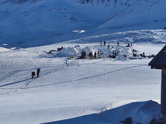 Yeti-Village_2024_02.jpg